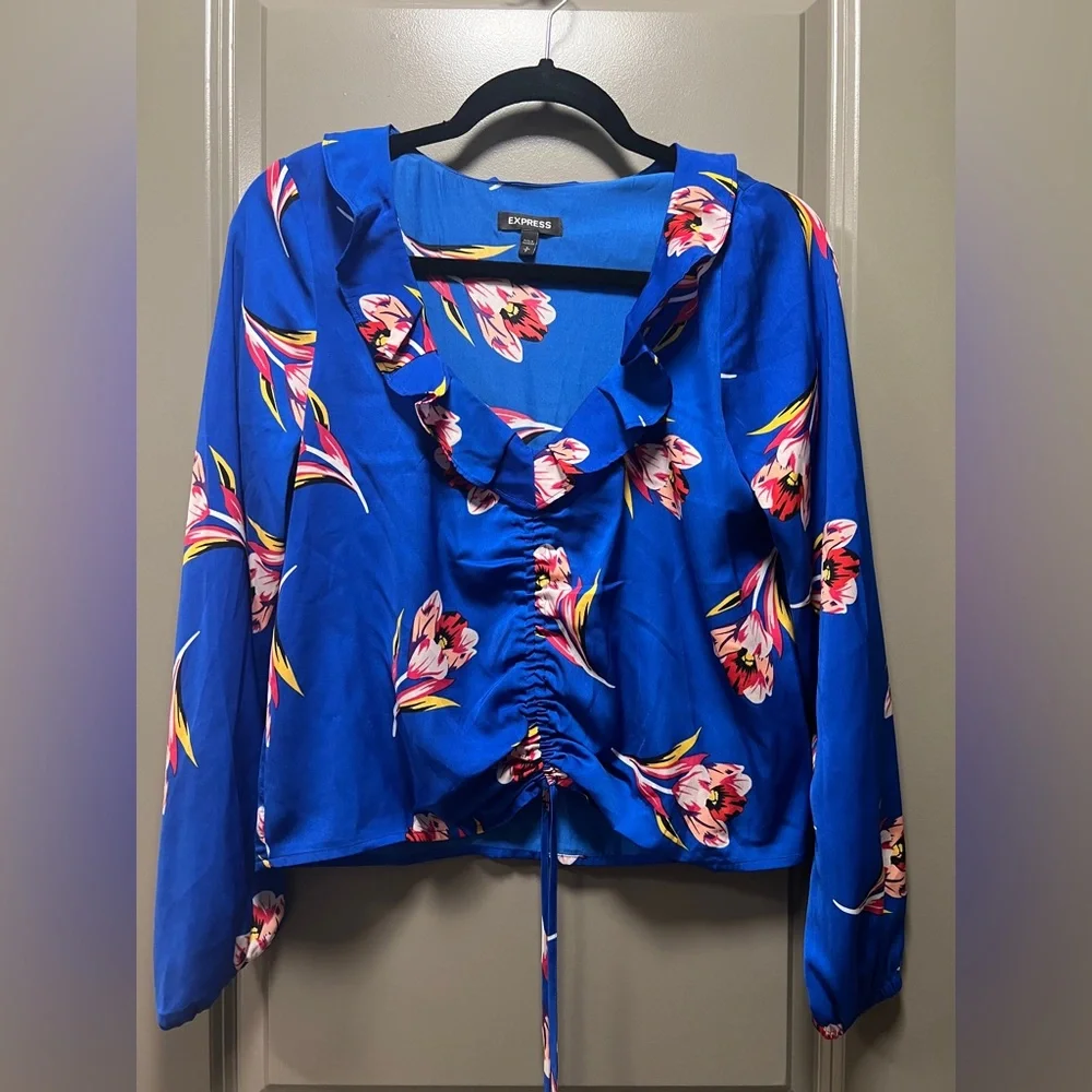 Express Satin Floral Ruched Front Ruffle Neck Top Blue Size Small